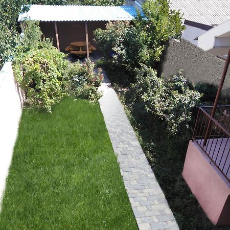 Rest Guest House Γιερεβάν Εξωτερικό φωτογραφία