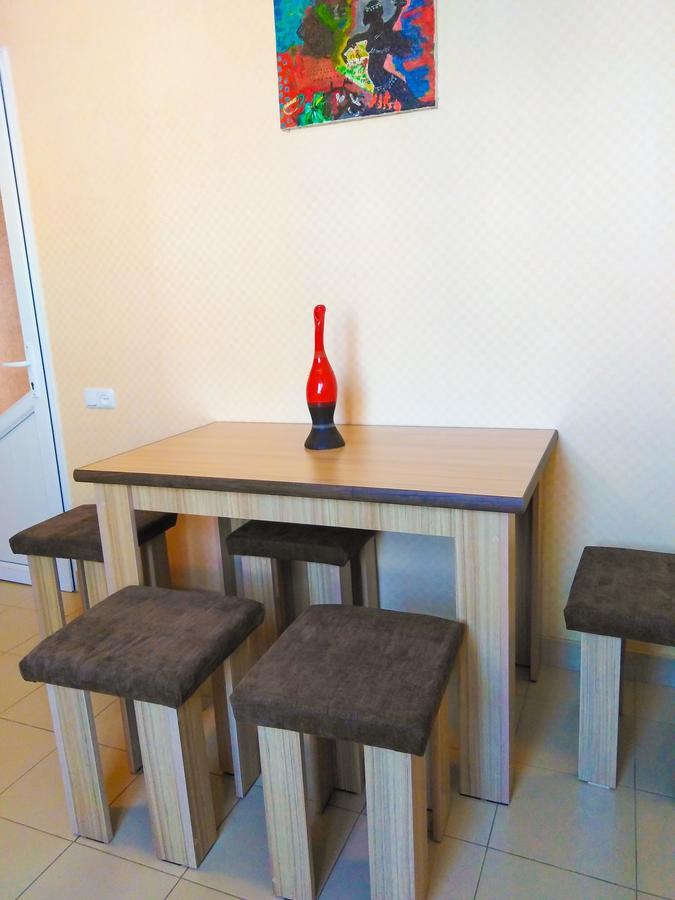 Rest Guest House Γιερεβάν Εξωτερικό φωτογραφία