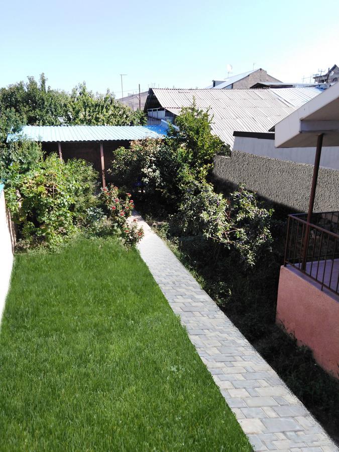 Rest Guest House Γιερεβάν Εξωτερικό φωτογραφία