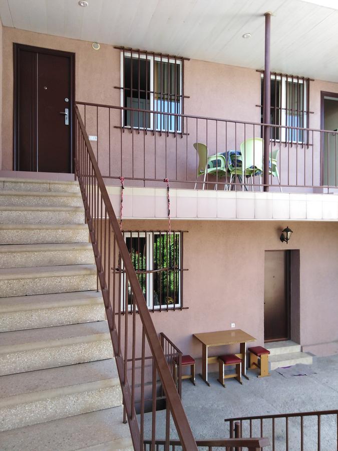 Rest Guest House Γιερεβάν Εξωτερικό φωτογραφία