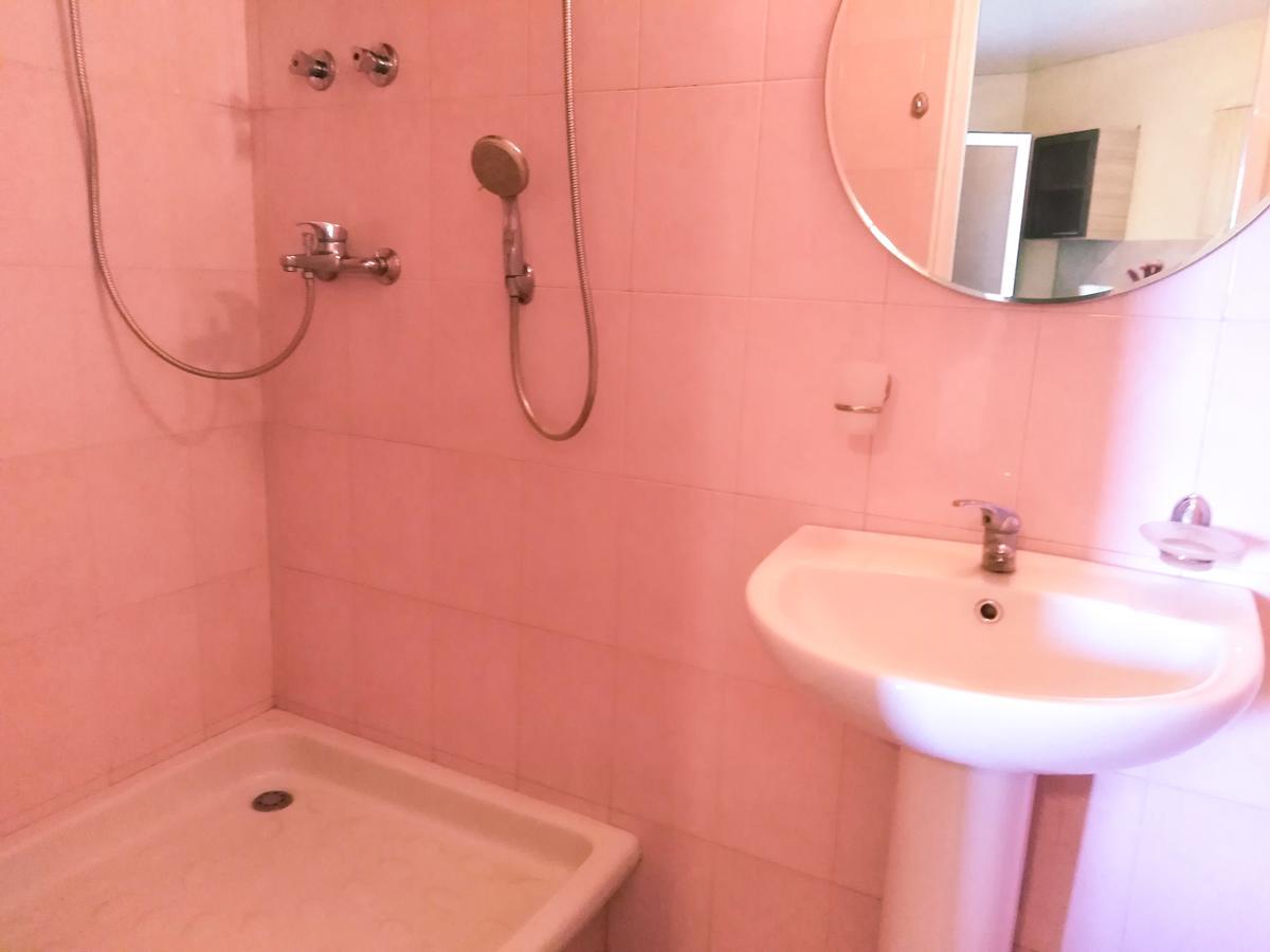 Rest Guest House Γιερεβάν Εξωτερικό φωτογραφία