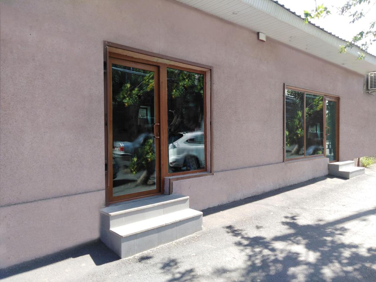 Rest Guest House Γιερεβάν Εξωτερικό φωτογραφία