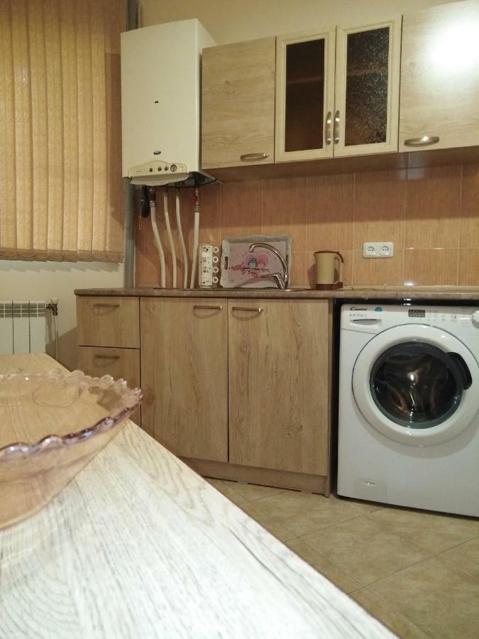 Rest Guest House Γιερεβάν Εξωτερικό φωτογραφία