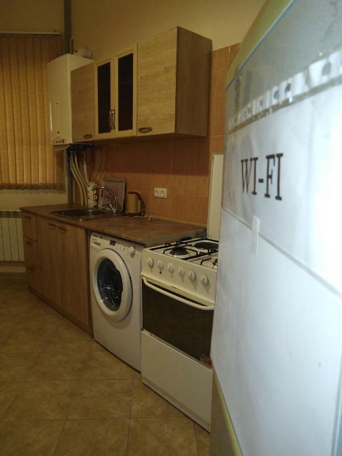 Rest Guest House Γιερεβάν Εξωτερικό φωτογραφία